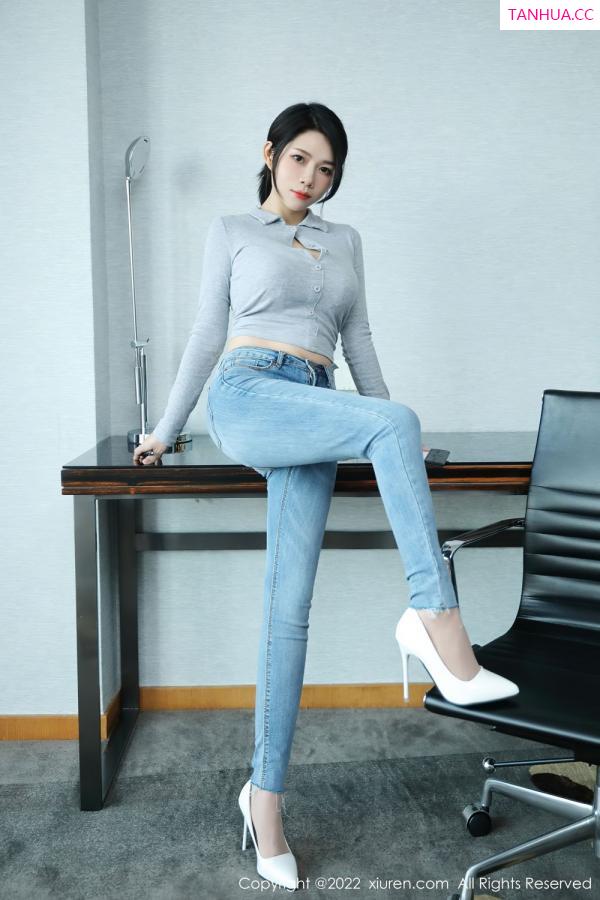 娜娜子呀  [XiuRen]高清写真图 2022.03.14 No.4711 娜娜子呀第11张图片